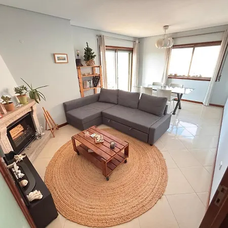 Spacious Coastal T2 - Apartman
